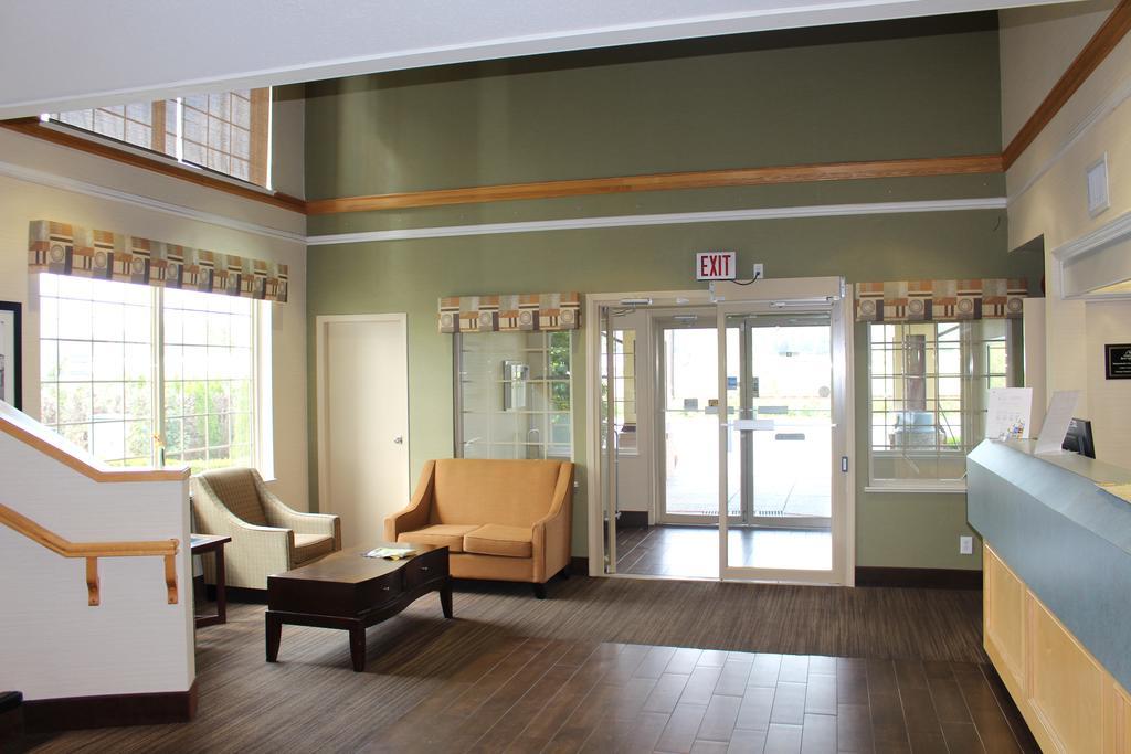 Canadas Best Value Inn Langley/Vancouver Екстериор снимка