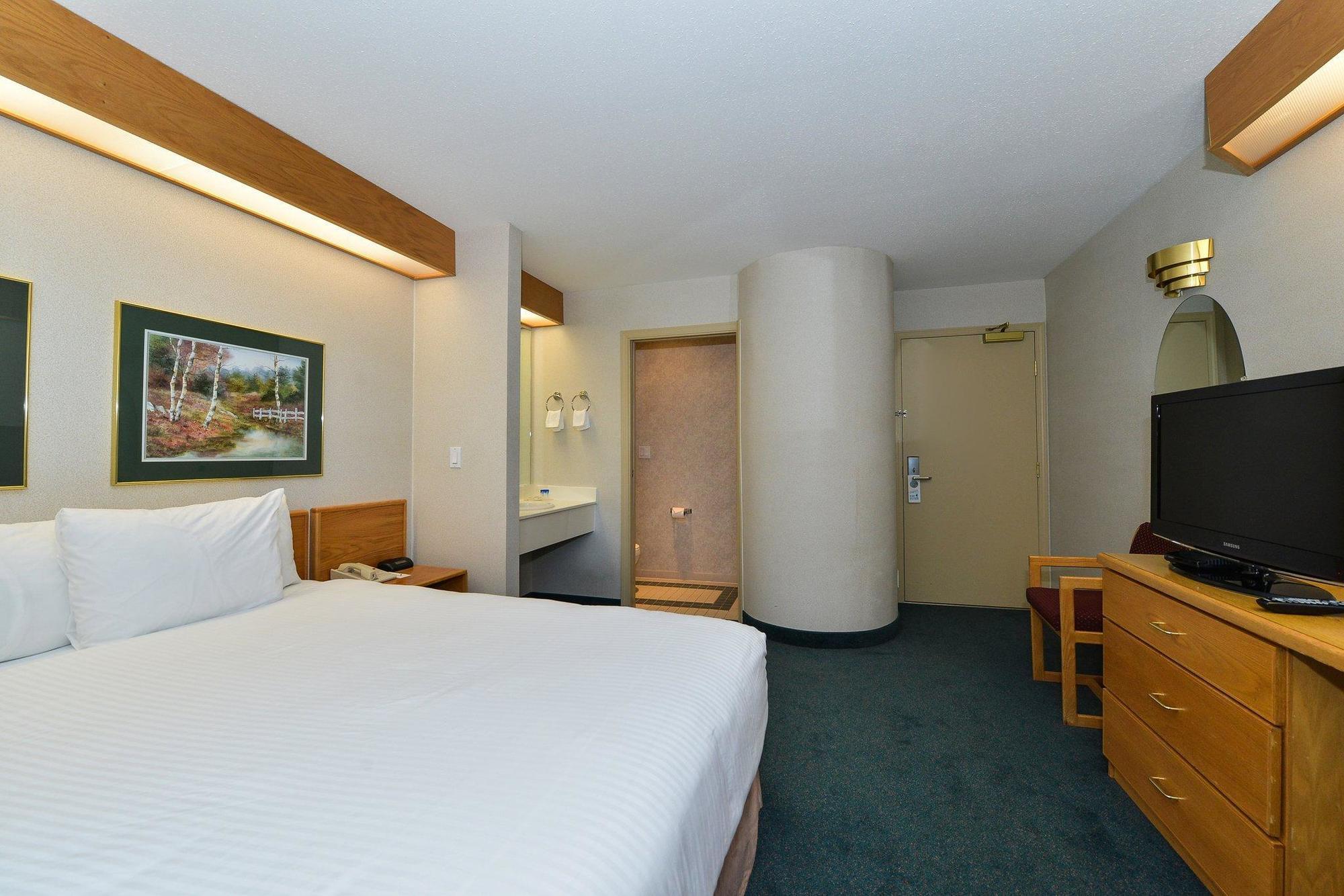 Canadas Best Value Inn Langley/Vancouver Екстериор снимка