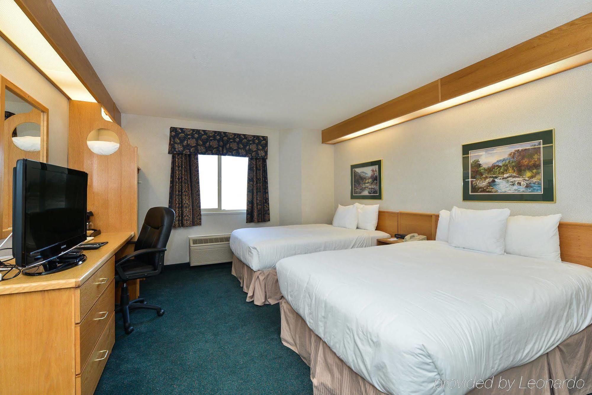 Canadas Best Value Inn Langley/Vancouver Екстериор снимка